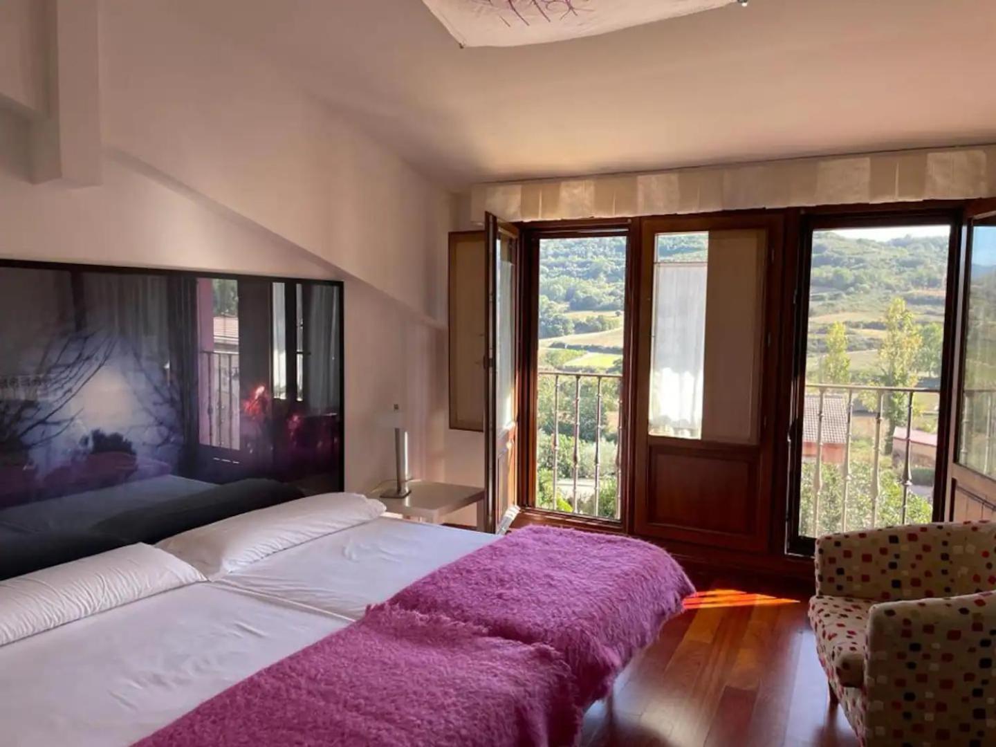 Alojamiento Rural Coliving Sojuela Ngoại thất bức ảnh